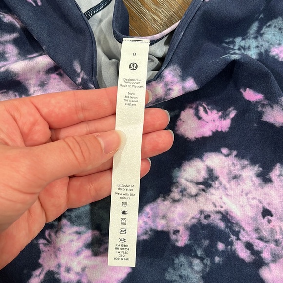 LULULEMON Align Tee Size 8 - Picture 4 of 4